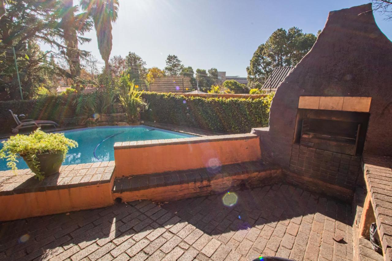 Charlie'S Spot - The Gardens Otel Johannesburg Dış mekan fotoğraf